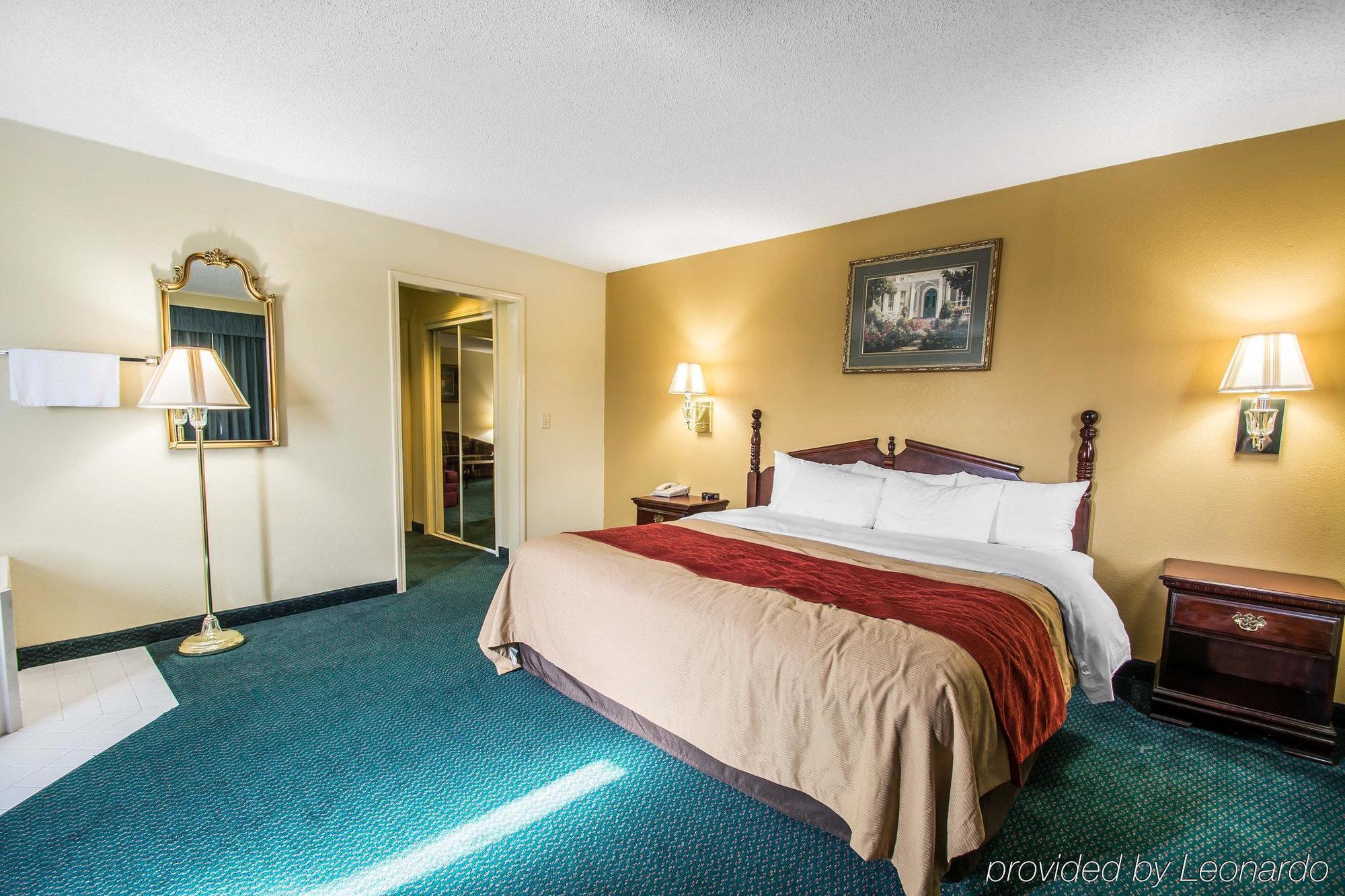 Super 8 By Wyndham Montgomery I-65 Exteriér fotografie
