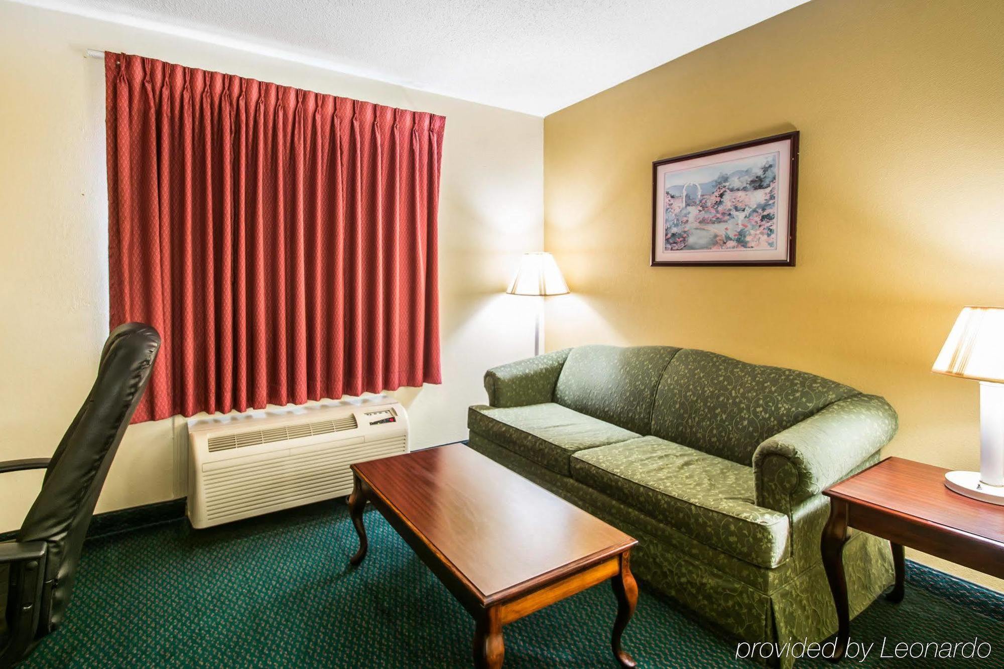 Super 8 By Wyndham Montgomery I-65 Exteriér fotografie